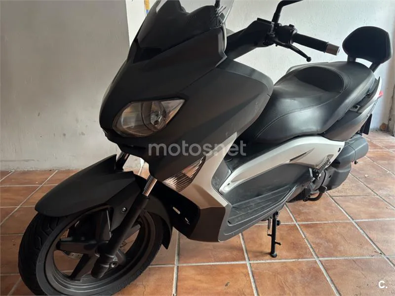 Yamaha XMAX 125 - Vista 3