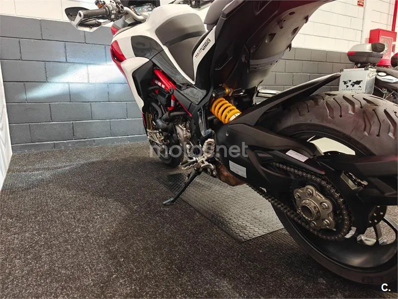 Ducati Multistrada - Vista 5