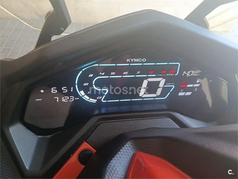Kymco DTX 125 - Vista 6