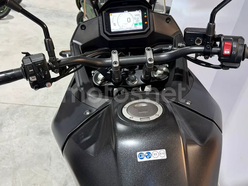 Honda XL750 Transalp - Vista 11