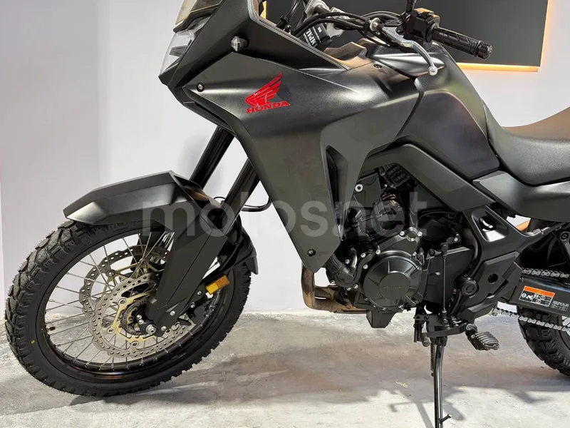 Honda XL750 Transalp - Vista 3
