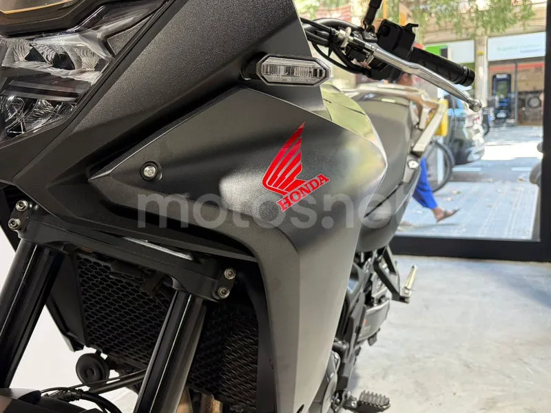 Honda XL750 Transalp - Vista 4