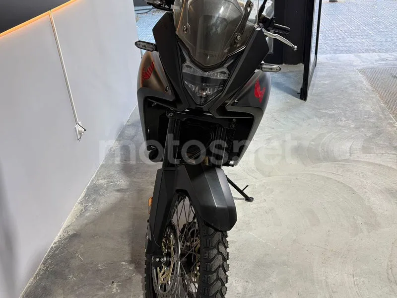 Honda XL750 Transalp - Vista 8