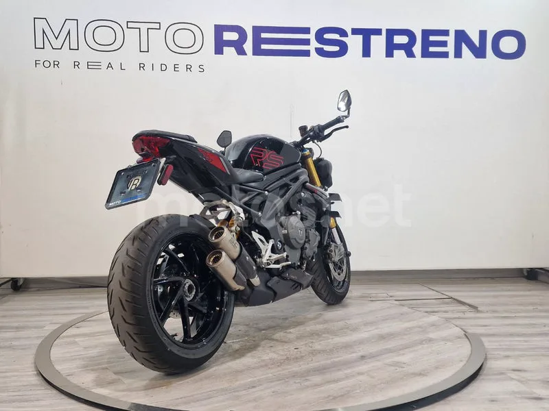 Triumph Speed Triple - Vista 7
