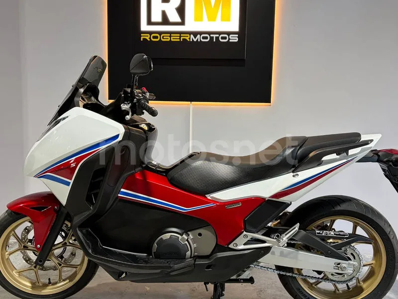 Honda Integra 750 S 5295 € 2016 Barcelona - 1