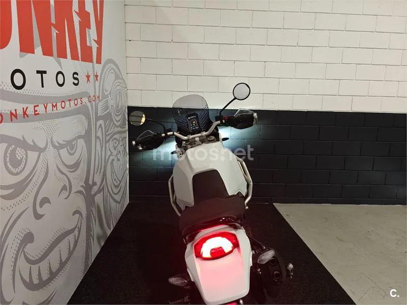 Ducati DesertX - Vista 11