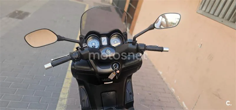 Yamaha XMAX 125 - Vista 3