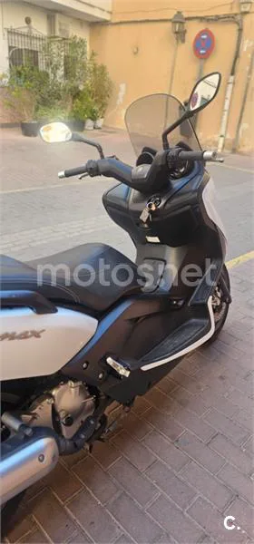 Yamaha XMAX 125 - Vista 4