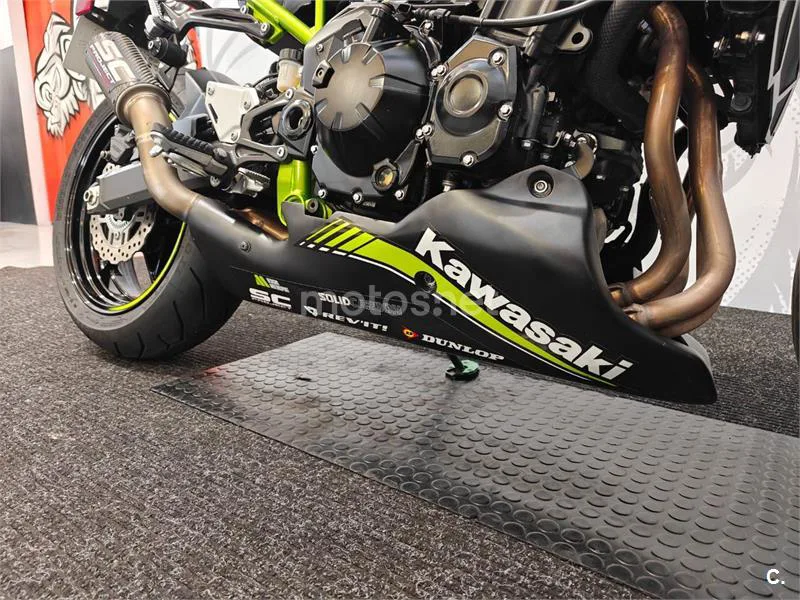 Kawasaki Z900 - Vista 13