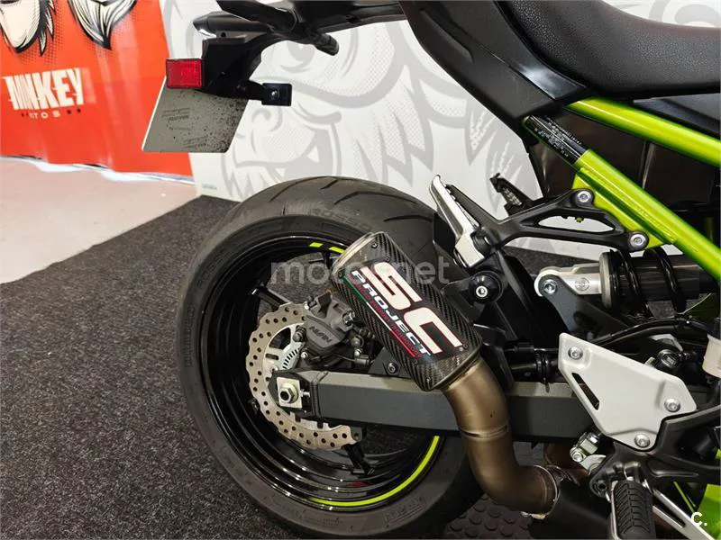 Kawasaki Z900 - Vista 14