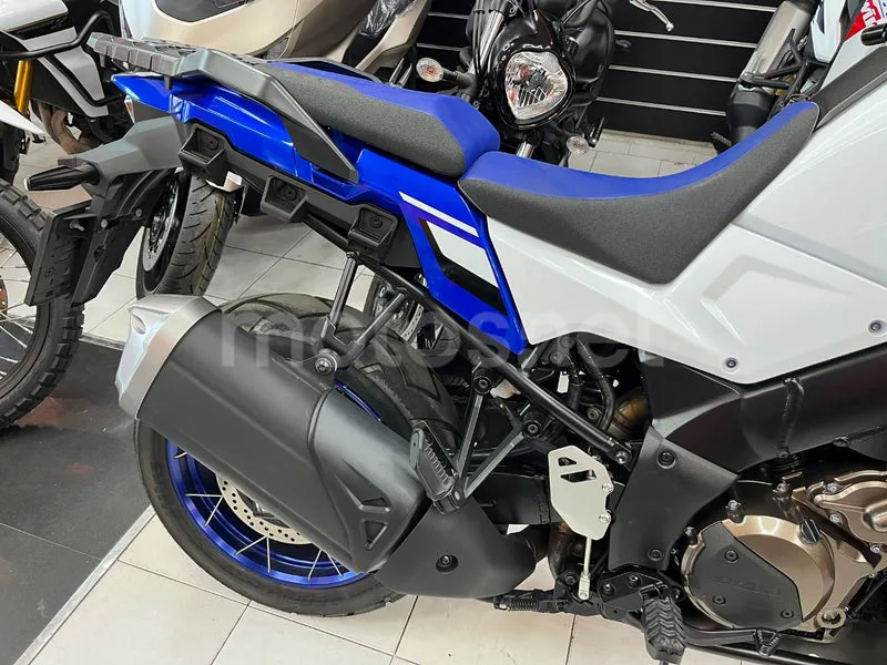 Suzuki V-Strom 1050 - Vista 3