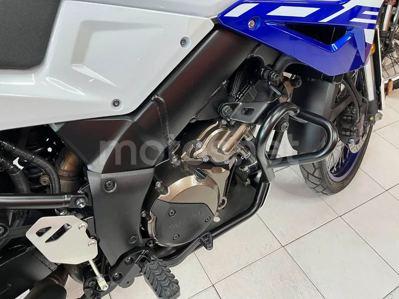 Suzuki V-Strom 1050 - Vista 6