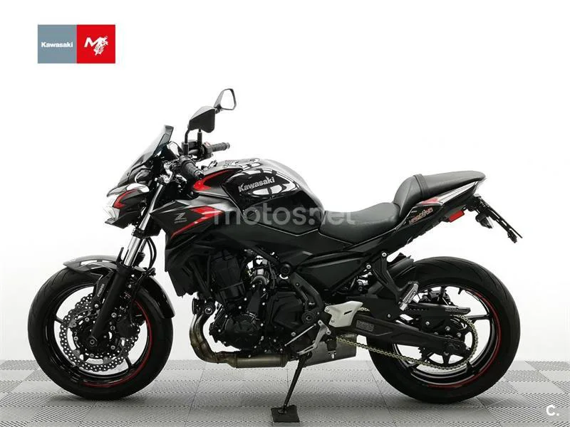 Kawasaki Z650 - Vista 17