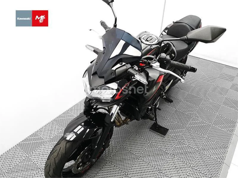 Kawasaki Z650 - Vista 19