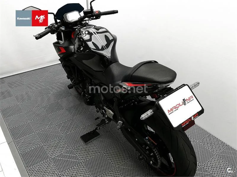 Kawasaki Z650 - Vista 20
