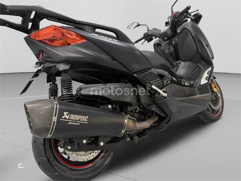 Yamaha XMAX 400 - Vista 4