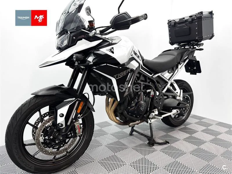 Triumph Tiger 900 - Vista 18