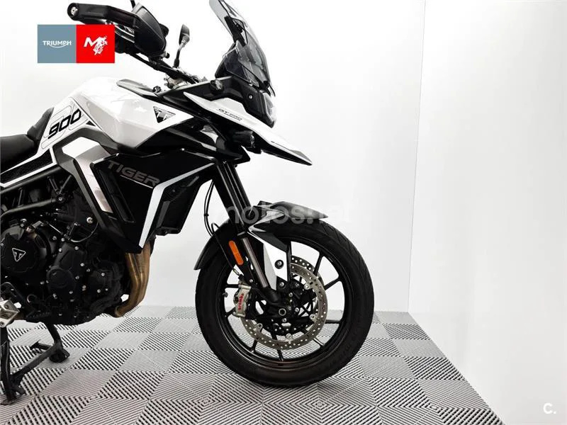 Triumph Tiger 900 - Vista 4