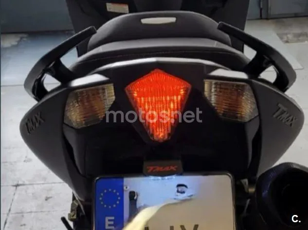 Yamaha TMAX 530 - Vista 4