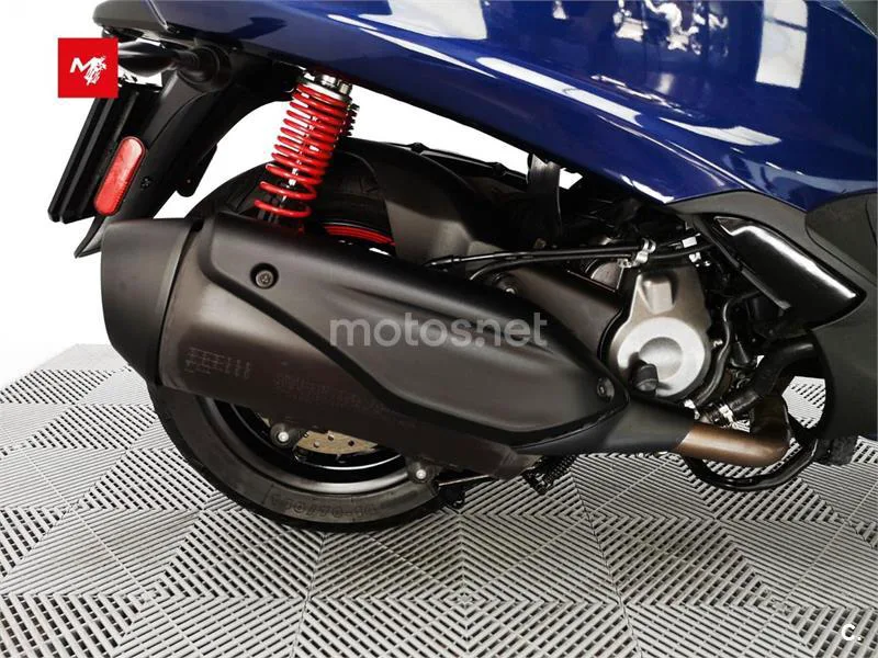 Piaggio MP3 - Vista 13