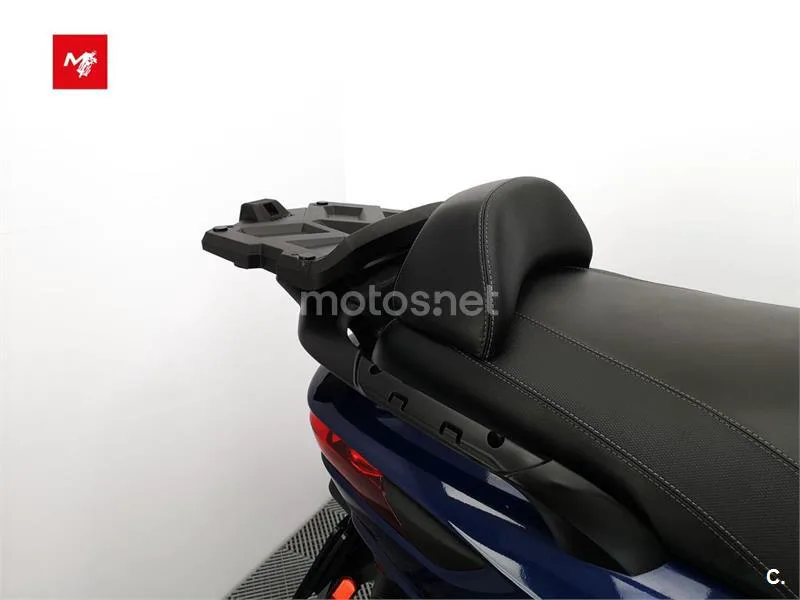 Piaggio MP3 - Vista 14