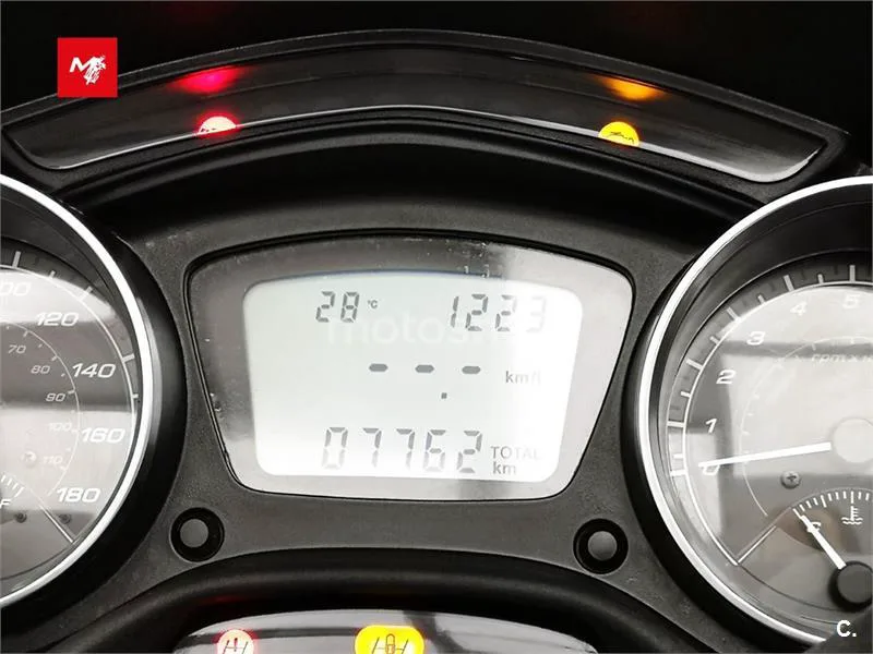 Piaggio MP3 - Vista 9