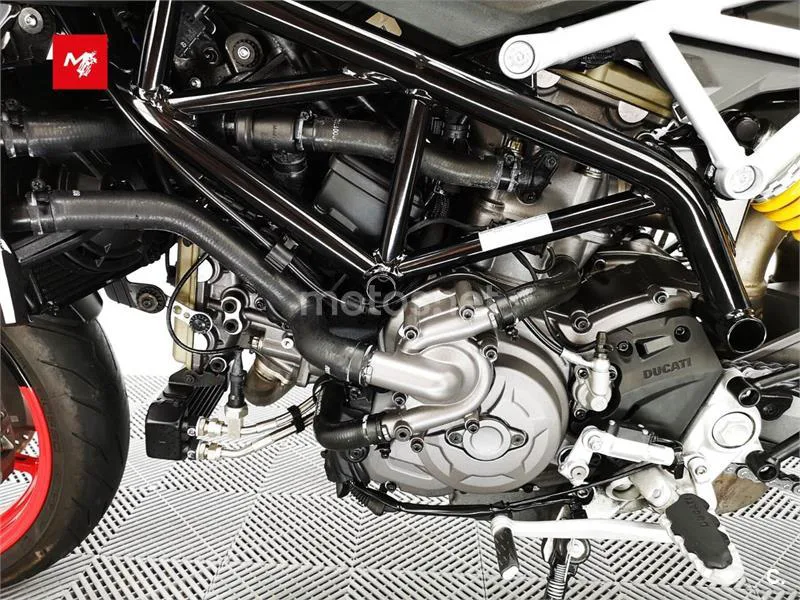 Ducati Hypermotard - Vista 21