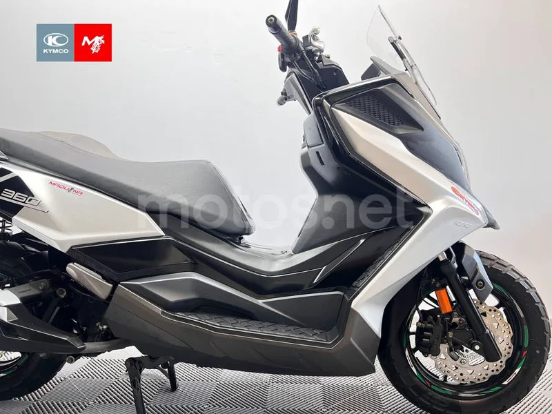 Kymco DTX 125 - Vista 3