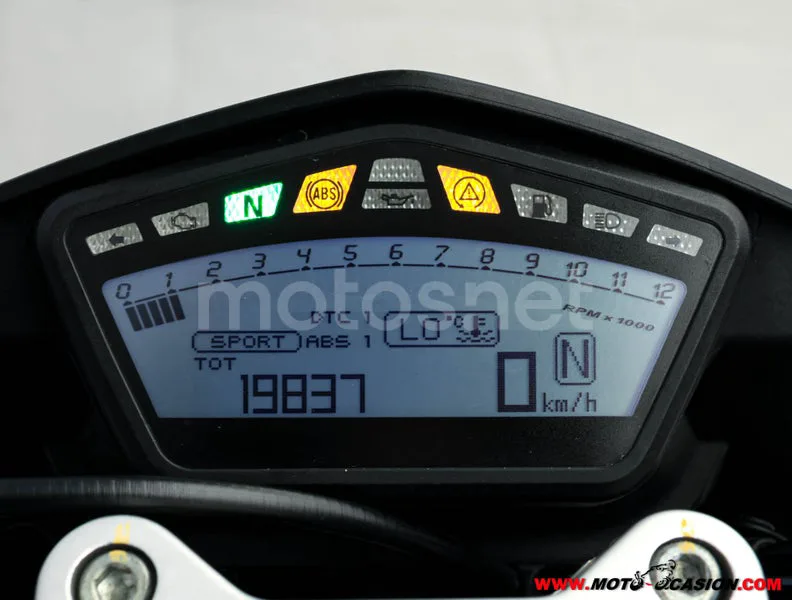 Ducati Hypermotard 939 - Vista 6