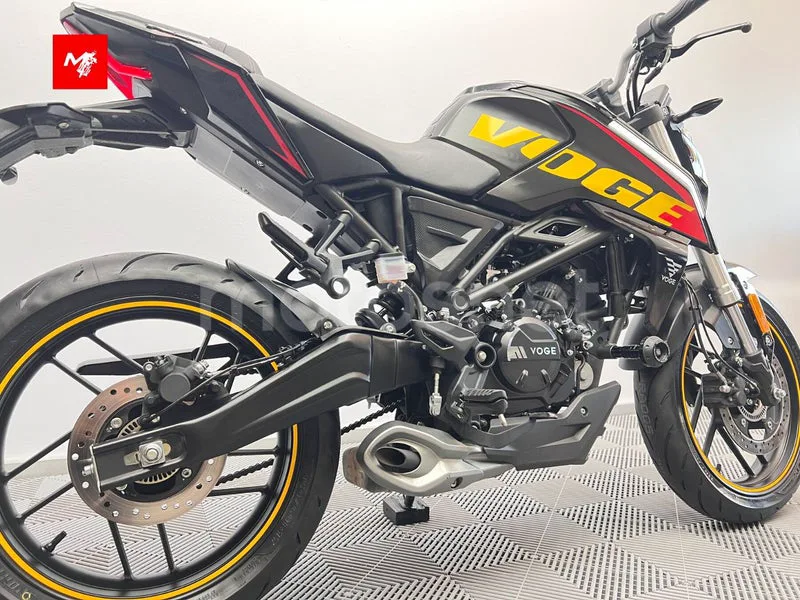 Voge 125R - Vista 4
