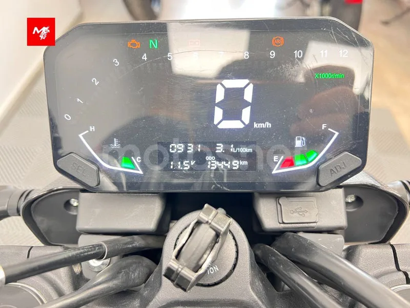 Voge 125R - Vista 5