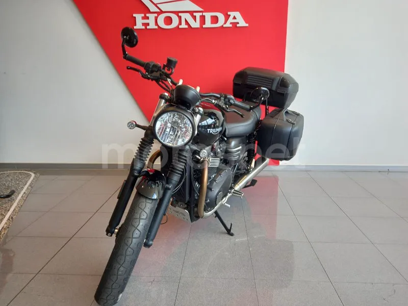 Triumph Street Twin 7000 € 2022 La Rioja - 2