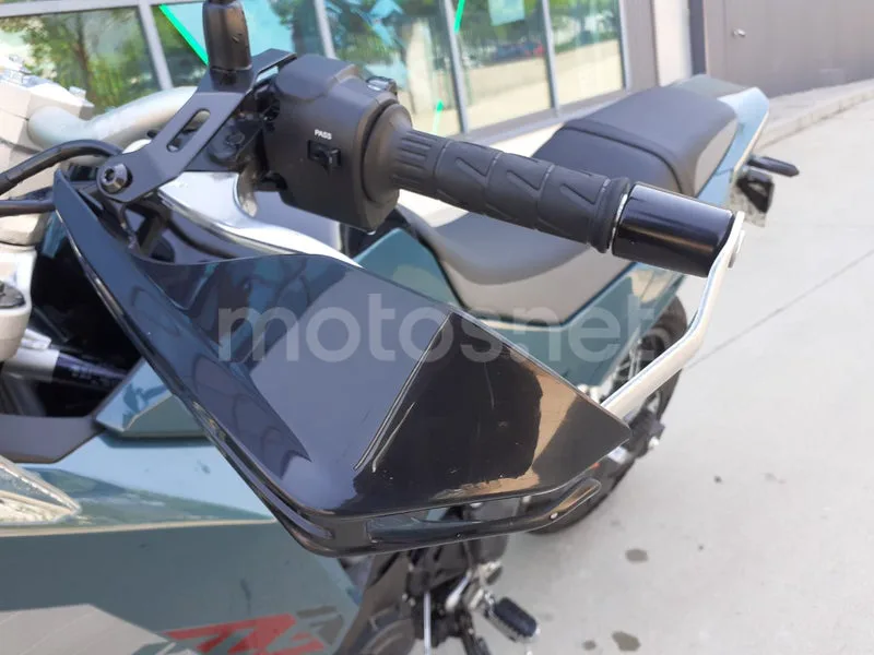 Kawasaki KLE500 - Vista 10