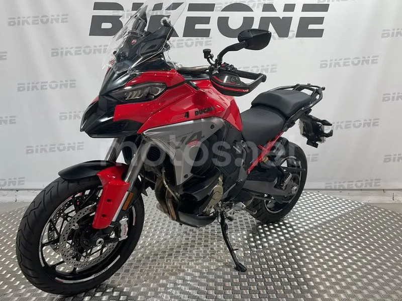 Ducati Multistrada V4 - Vista 3