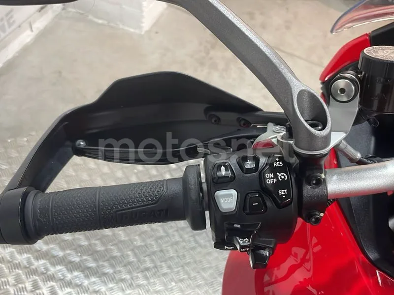Ducati Multistrada V4 - Vista 10