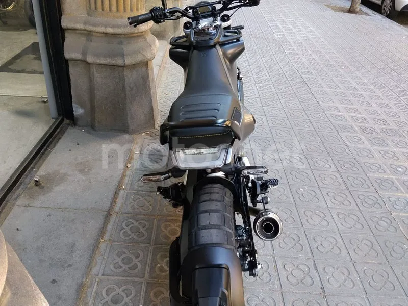 Husqvarna Svartpilen 125 - Vista 8
