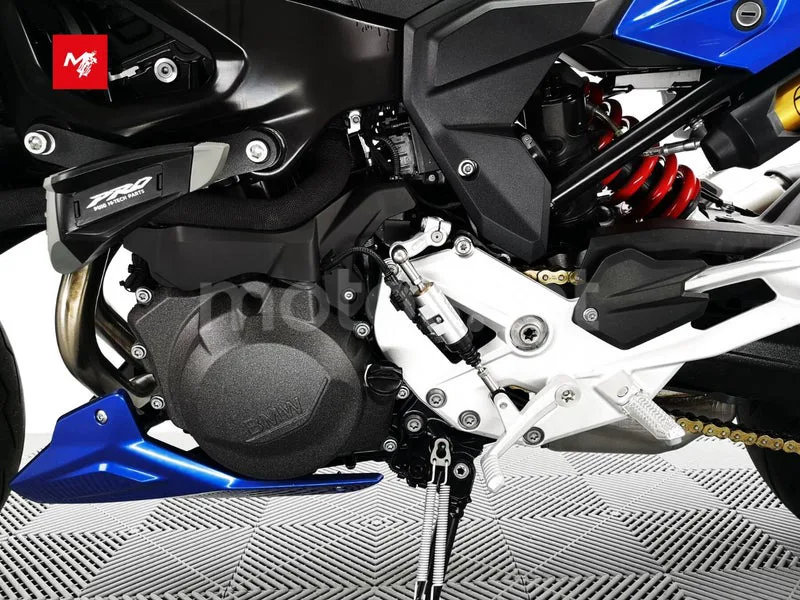 BMW F 900 R - Vista 21