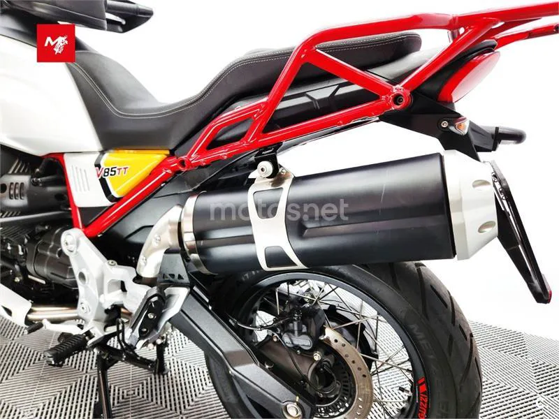 Moto Guzzi V85 TT - Vista 23