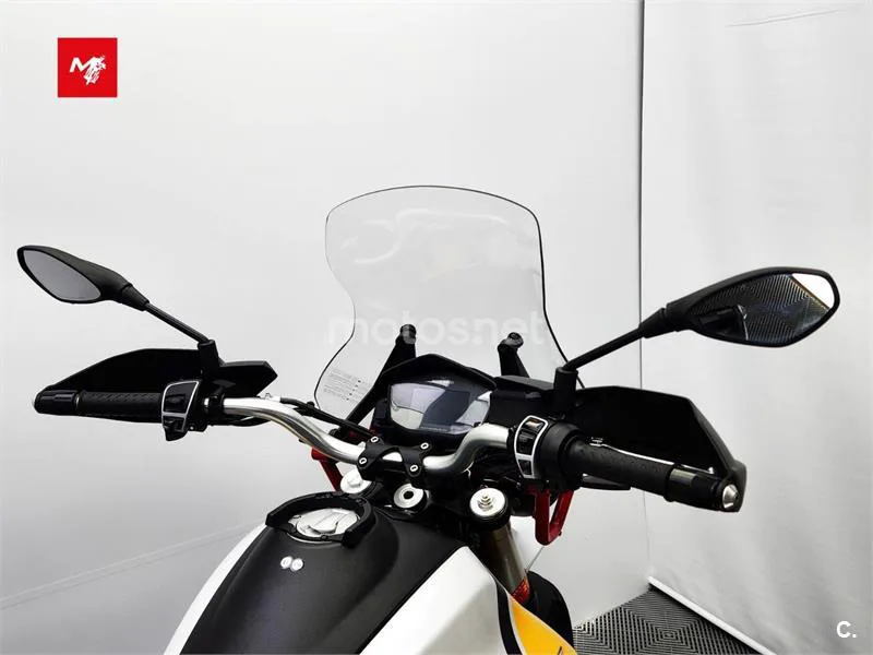 Moto Guzzi V85 TT - Vista 8