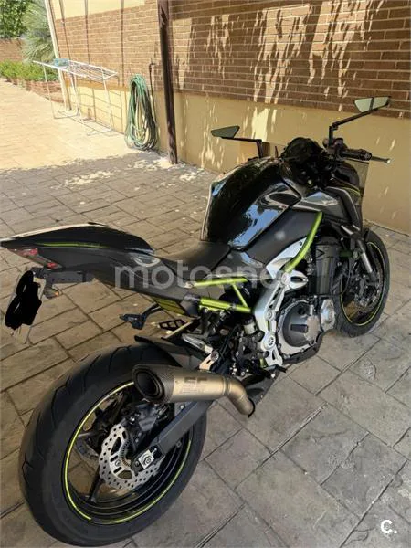 Kawasaki Z900 - Vista 10