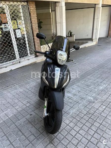 Piaggio Beverly 300 2000 € 2016 Barcelona - 2
