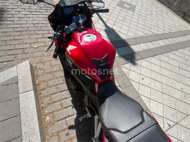 Honda CBR650R - Vista 4