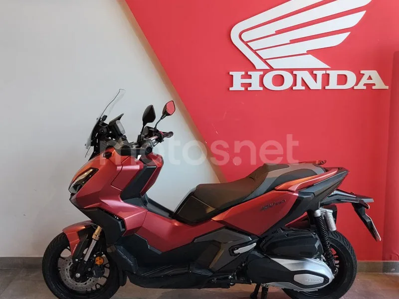 Honda ADV350 - Vista 3