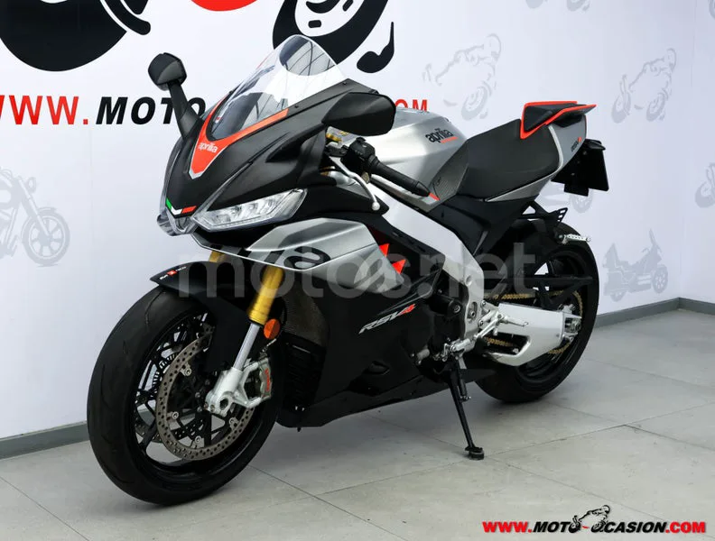Aprilia RSV4 - Vista 8