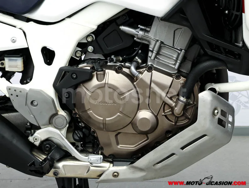 Honda CRF1000L Africa Twin - Vista 5