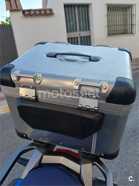 Honda CRF1000L Africa Twin - Vista 11