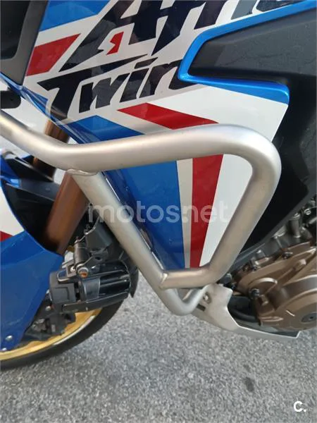 Honda CRF1000L Africa Twin - Vista 7