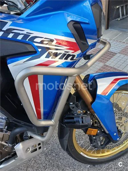 Honda CRF1000L Africa Twin - Vista 8