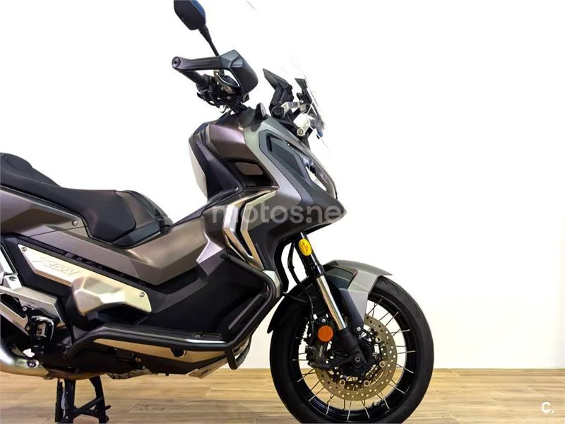Honda X-ADV - Vista 4