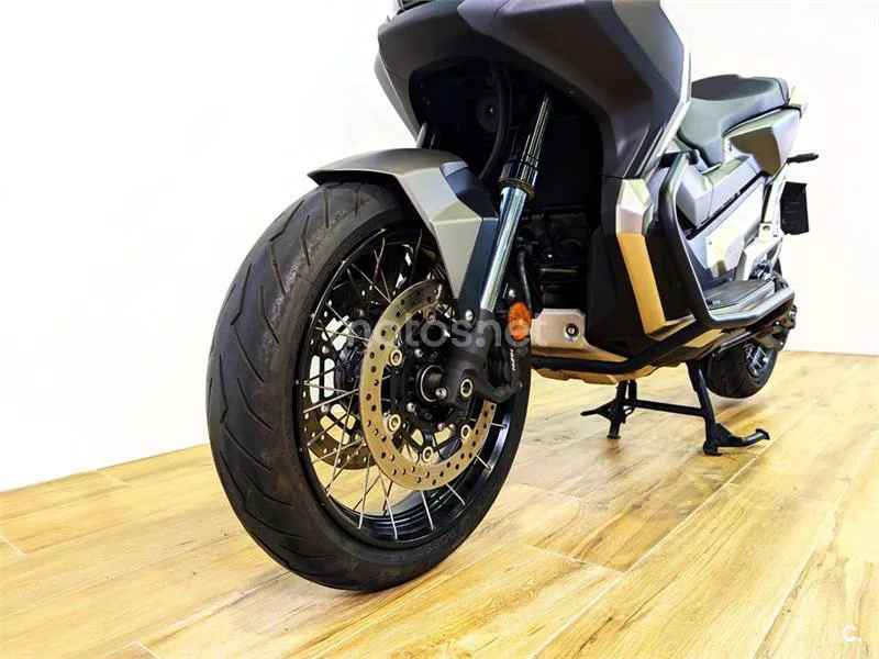 Honda X-ADV - Vista 6